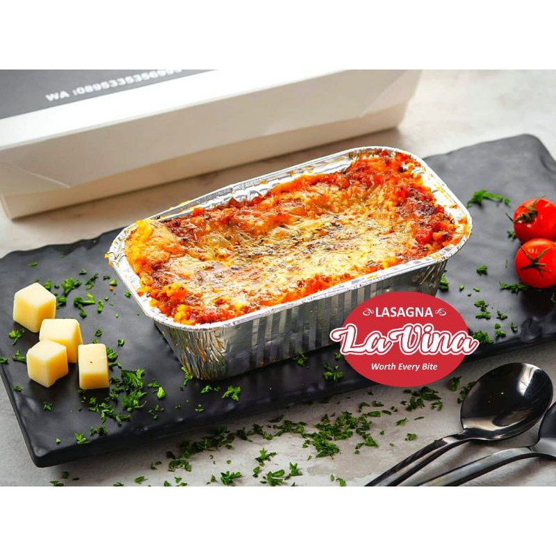 

Beef Lasagna La Vina Premium Baked Personal