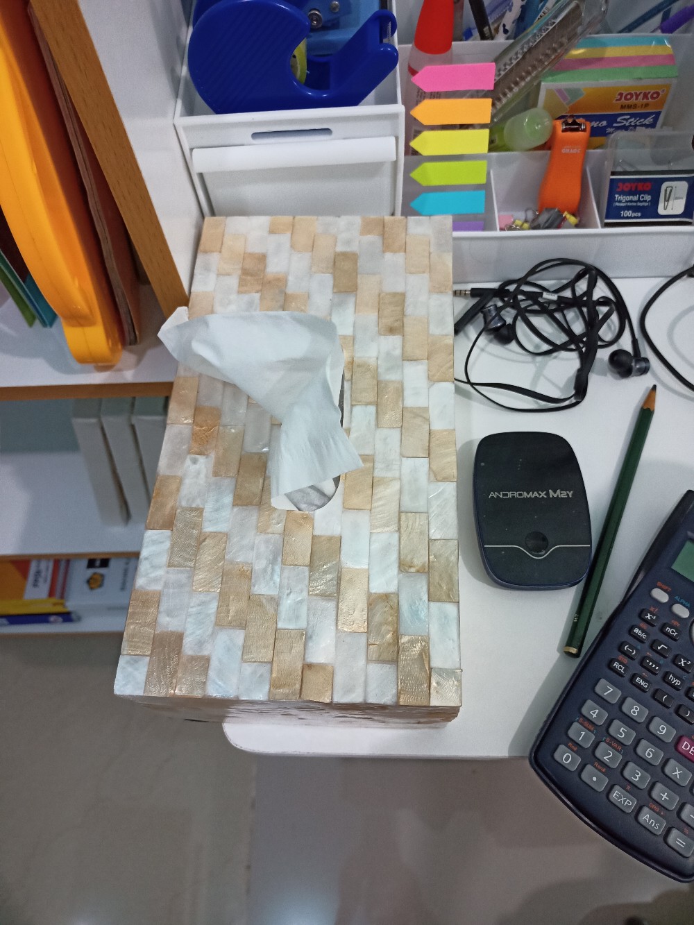 Tempat Tissue Kulit Kerang