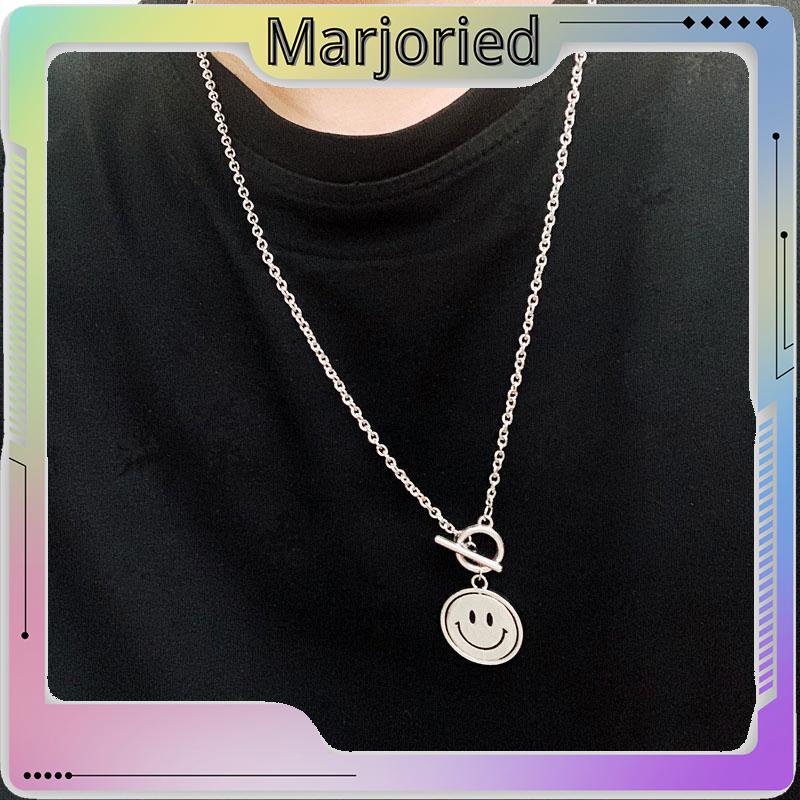 Fashionable Simple Smile Pendant Hip Hop Pria dan Wanita Kalung-MJD