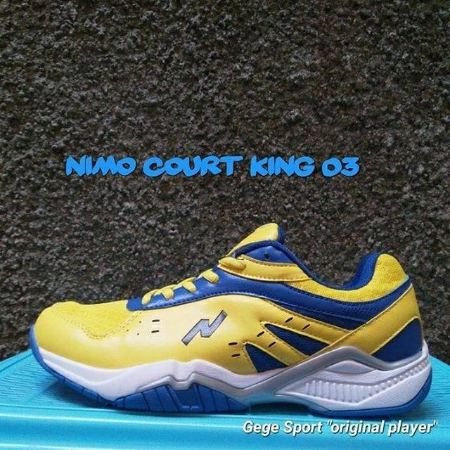 NIMO Court King 03 Sepatu Badminton - Yellow/blue ( bonus 2 grip raket )