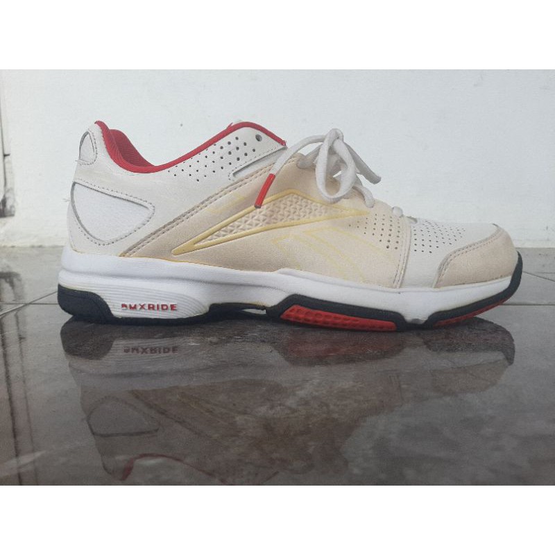Sepatu Second Reebok DMX Ride