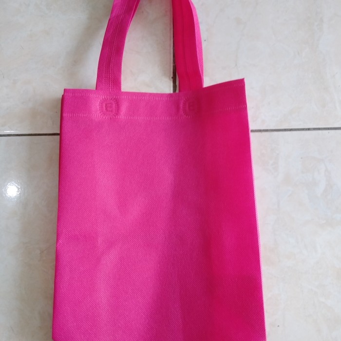 

Tas Spunbond Press Kotak 20x30 pilihan Pink/biru muda
