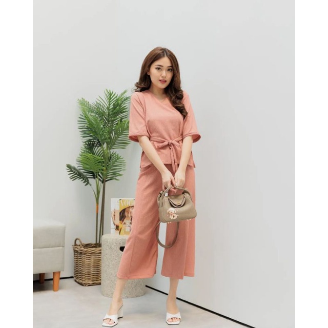 NAYLA KNOT SET