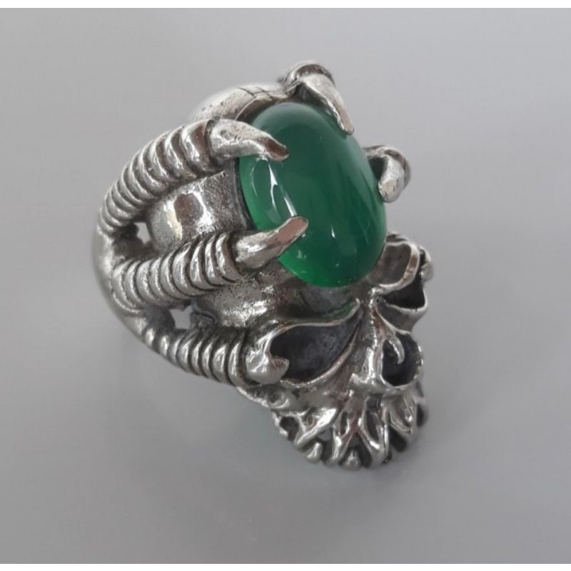 Ring titanium lokal motif cakar tengkorak batu akik emban akik unik