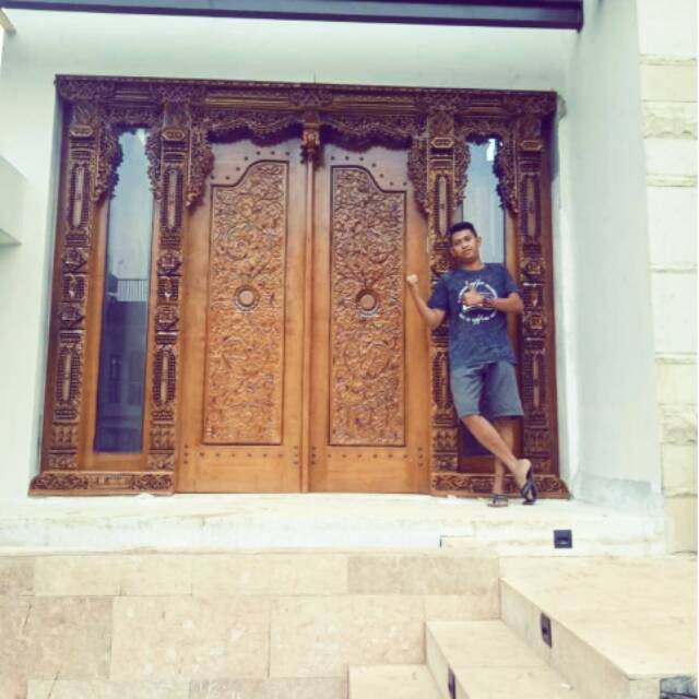 Pintu ukir gebyok kayu jati