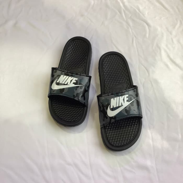 slides nike black