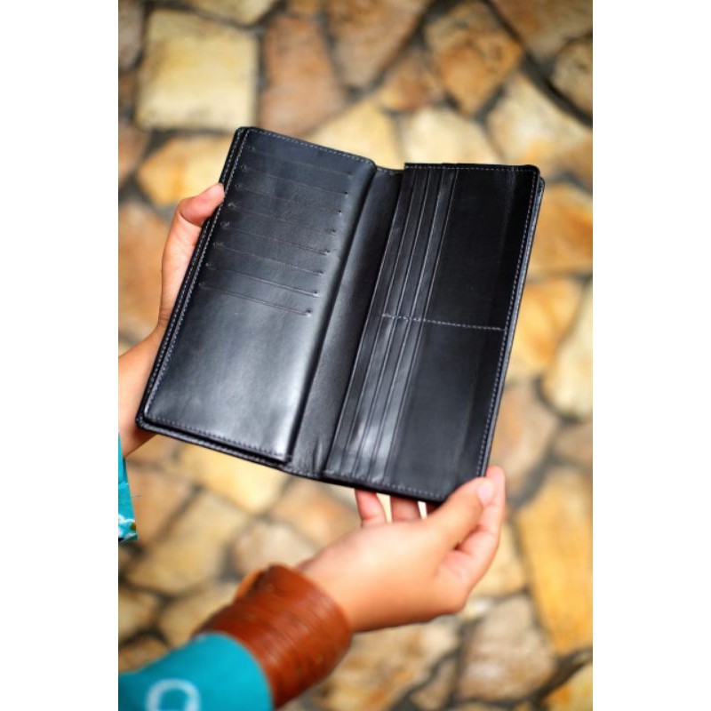 Aira Dompet Kulit Asli Unisex 30 Slot Kartu