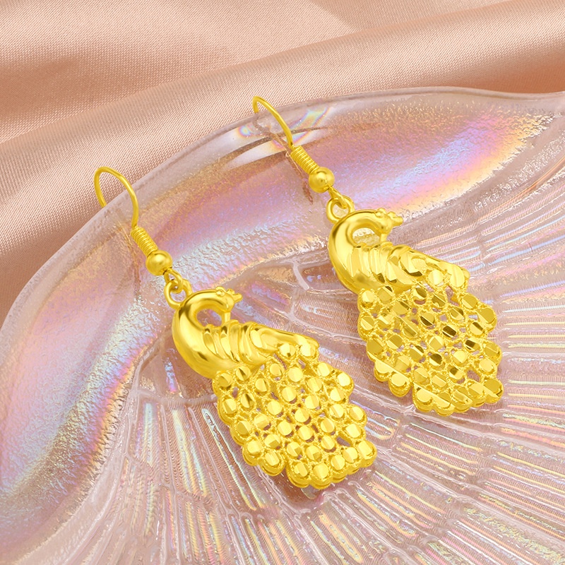 Anting Tusuk Gantung Wanita Desain Merak Warna Gold Gaya Koreabangkok 916 Untuk Pernikahanhadiah