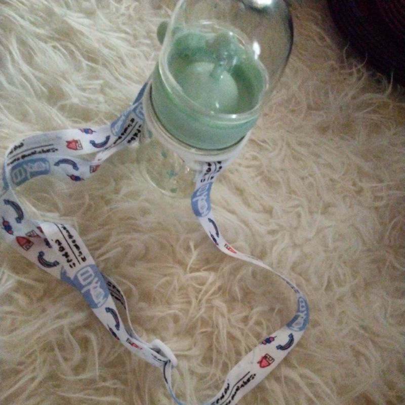 BOTOL MINUM ANAK UNIK BOTOL MINUM LUMBA ANAK BOTOL MINUM LUCU-Pakai tali