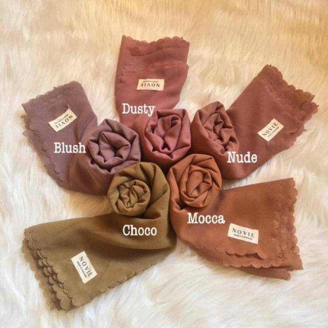 Polycotton Lasercut by Novie / Lasercut Hijab / Segiempat Lasercut Polycotton / Segiempat by Novie