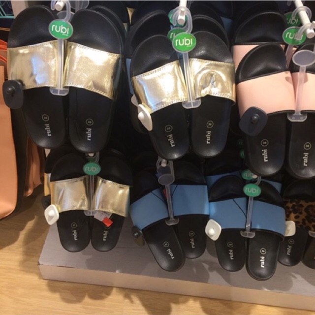 Jastip  Sandal rubi / sendal rubi