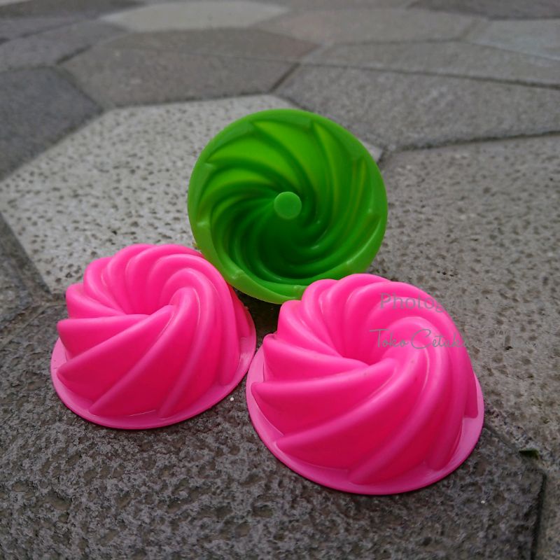 Cetakan Bolu Puding  Twister/Cetakan Jelly Ulir Mini