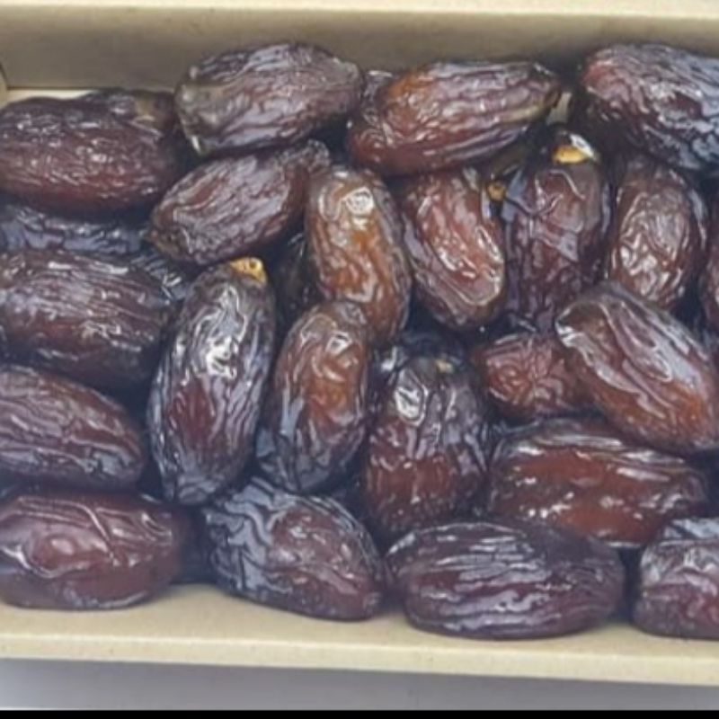 

kurma medjool 1kg medium kemasan natural delight / kurma medjol 1 kg kemasan