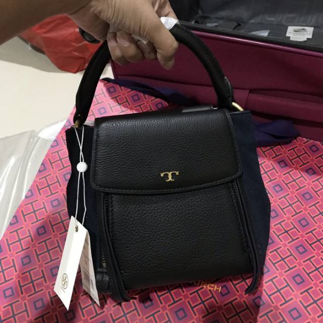 TB Halfmoon cross body bag