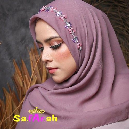 Hijab Segiempat Bella Lasercut Payet/Jilbab Bella Lasercut Payet-UNGU
