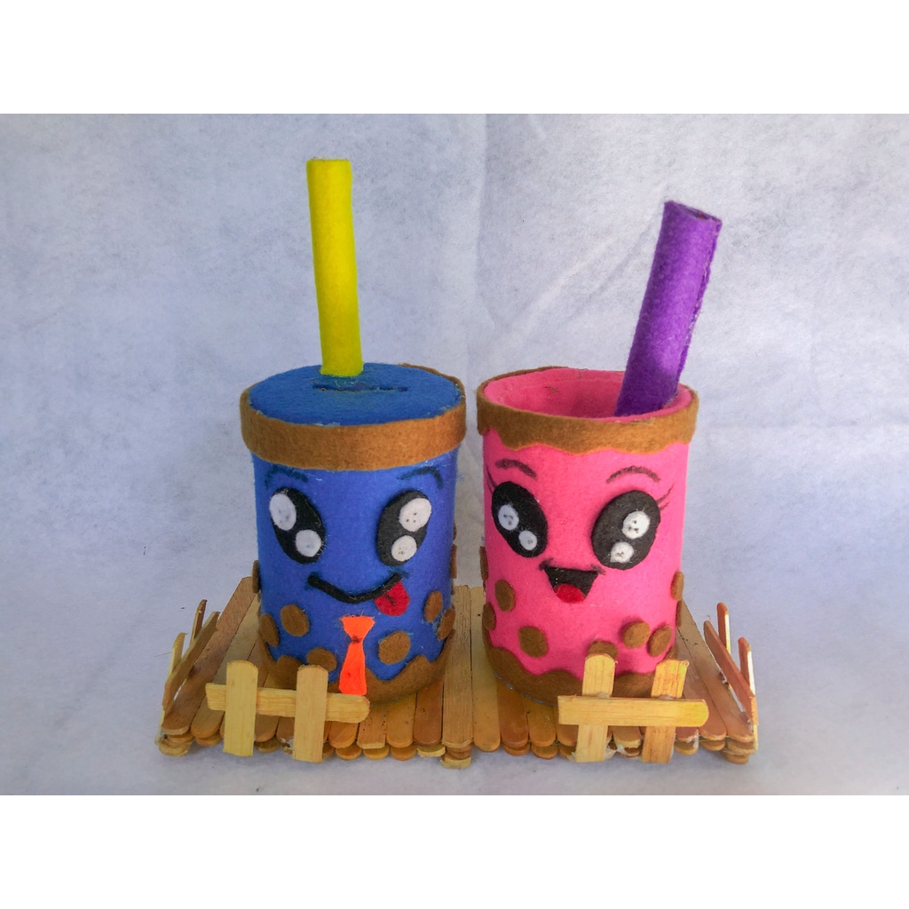 

TEMPAT PENSIL BOBA