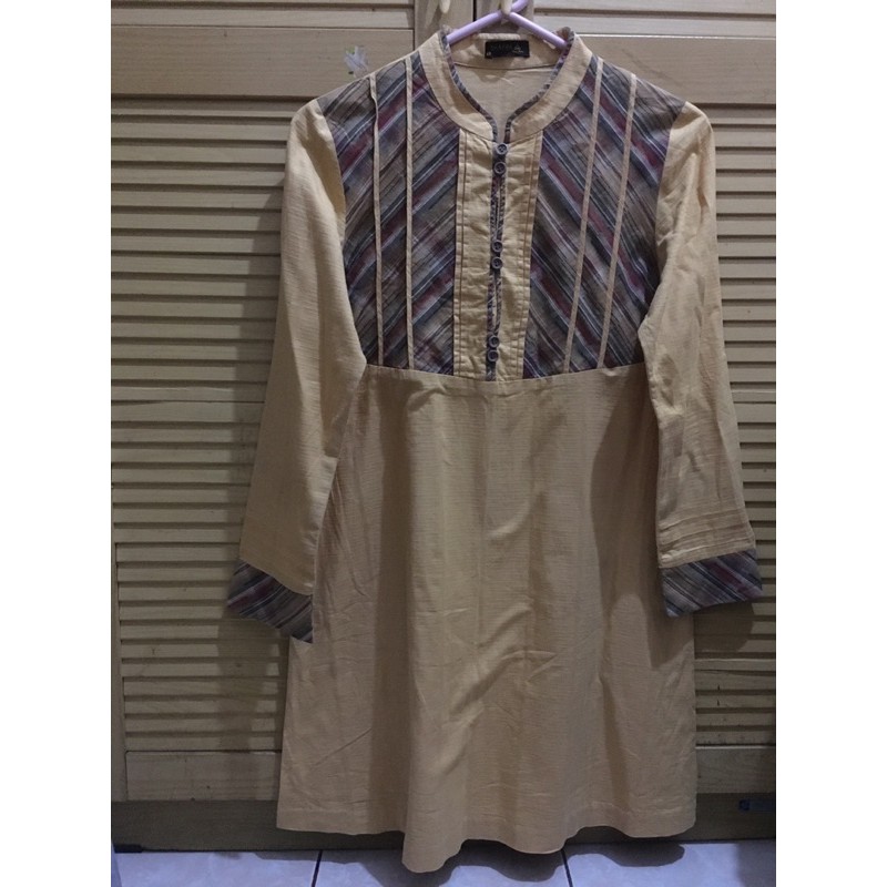 Shafira tunik preloved