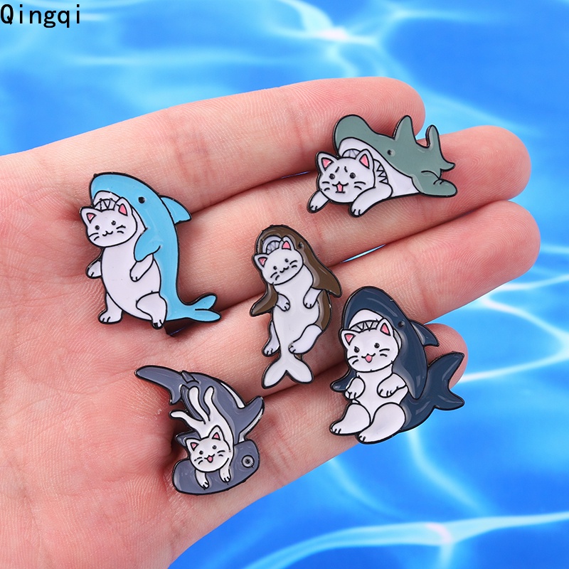 Bros Pin Enamel Desain Kartun Ikan Paus Kucing Ikan Paus Bahan Metal Untuk Kerah Pakaian