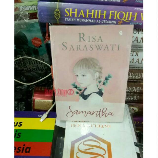 

Buku Novel Samantha By Risa Saraswati