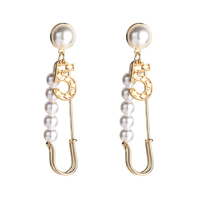 LRC Anting Tusuk Fashion White Artificial pearl Alloy Digital Earrings D44061