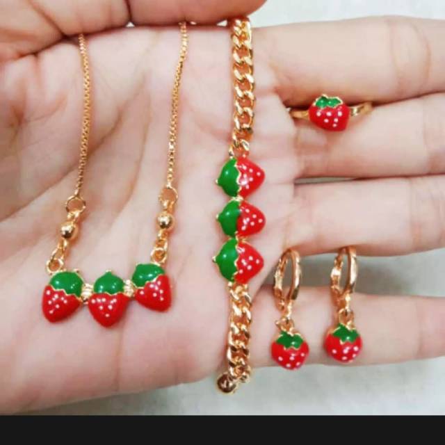 Set perhiasan anak strawberry gold