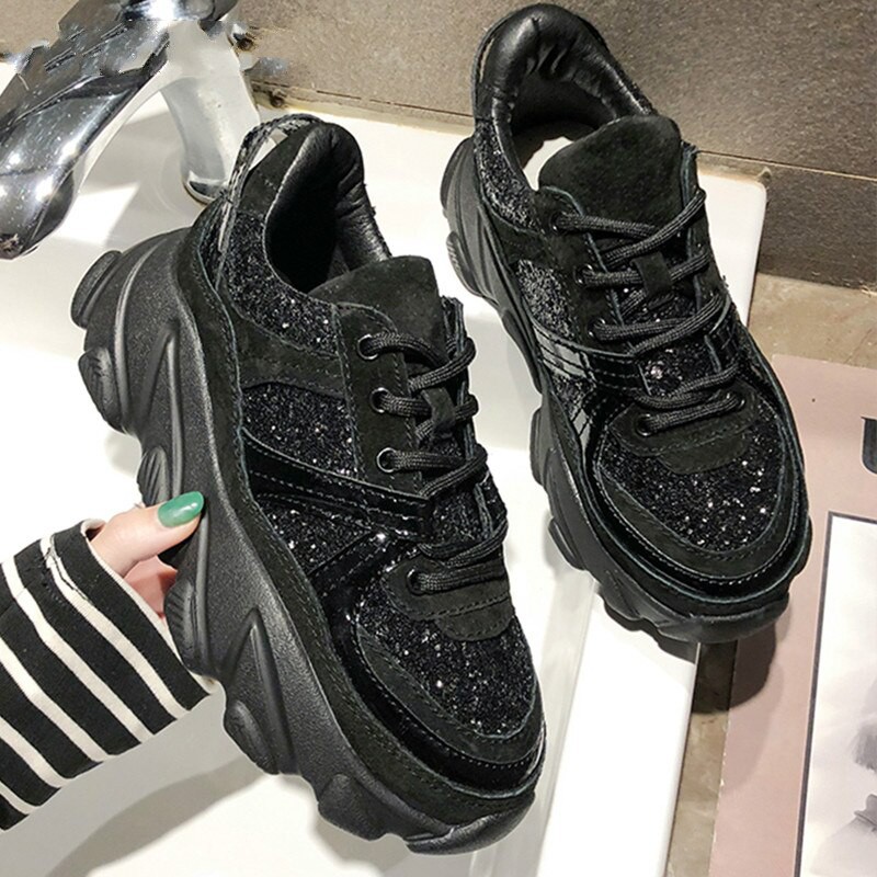 black casual sneakers womens