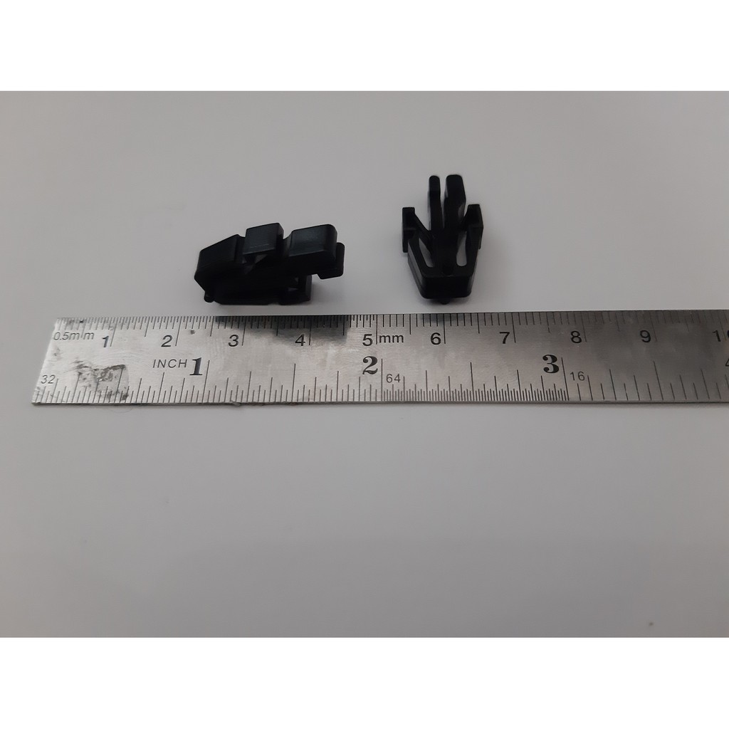 Klip Clip Gril Mobil Toyota Avanza Innova Pajero Calya Fortuner