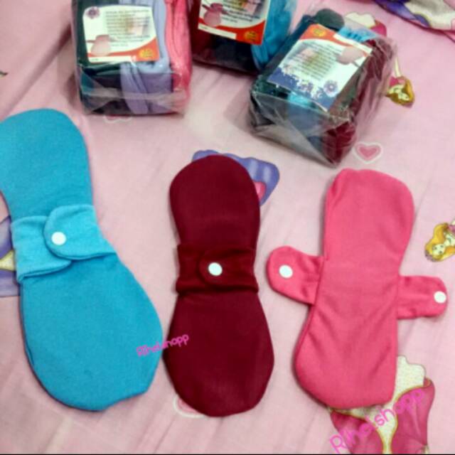 Pembalut kain wanita