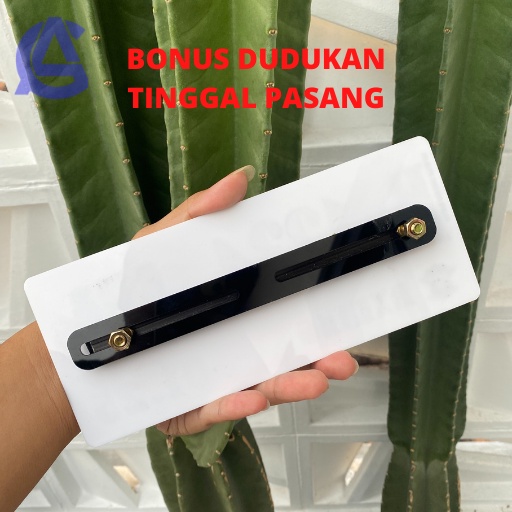 Plat Nomor Motor Akrilik Timbul Warna Putih Model Terbaru / Plat Nomor Motor Variasi Custom Baut Tanam Murah Original / Plat Nomor Motor Kecil Sedang Besar Keren