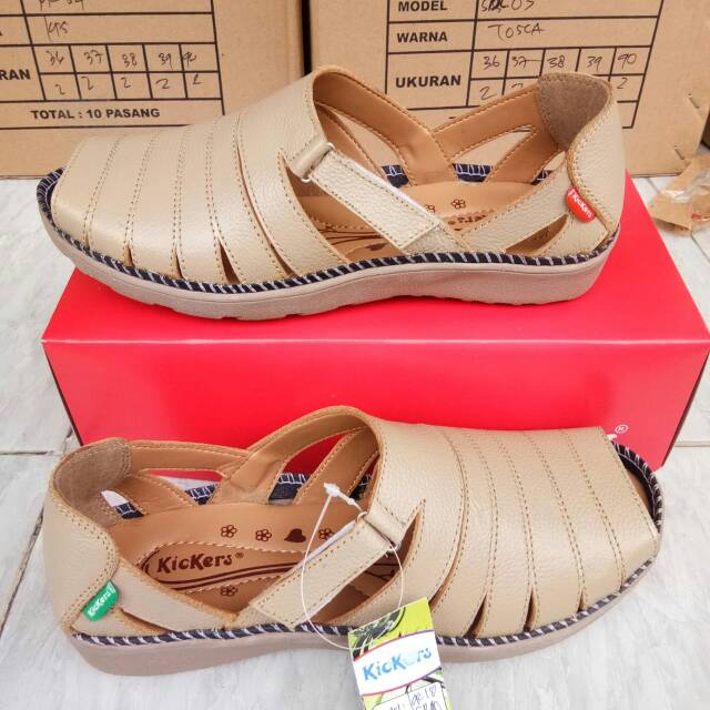 Sepatu wanita santai  KULIT