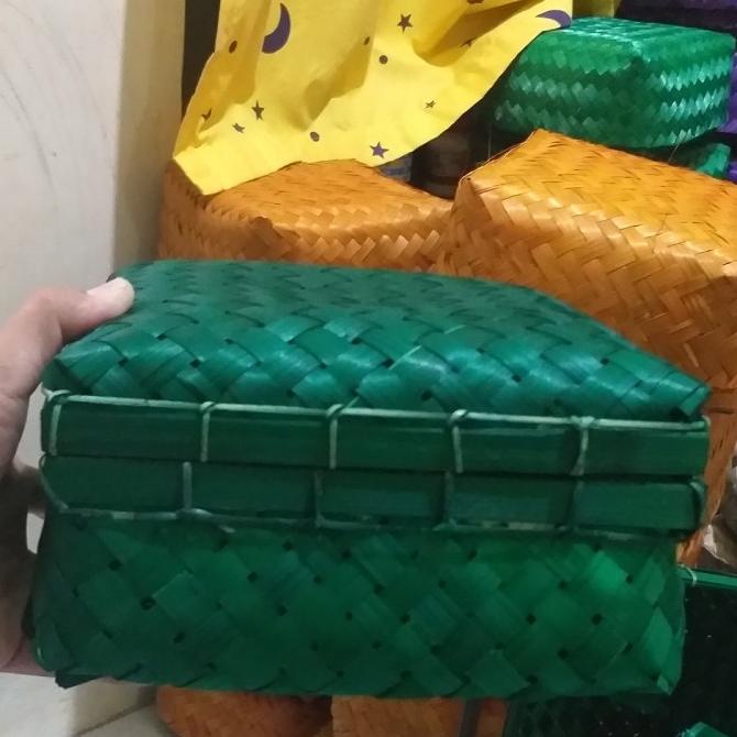 

BISA BAYAR DITEMPAT besek bambu sokase 22cm x 22cm warna hijau TERMURAH