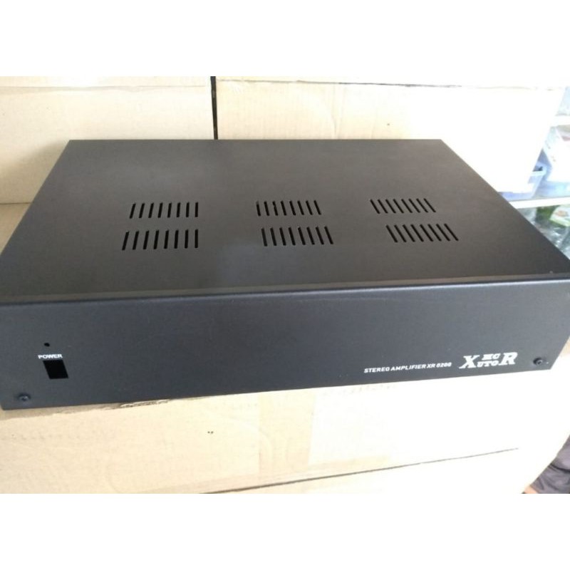 Box power amplifier XR 0200 XR 0200