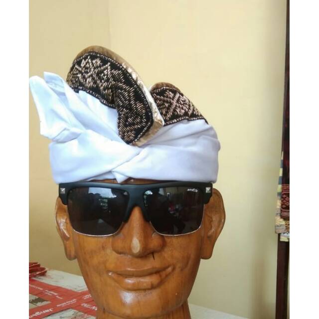 Udeng Putih Tepi Songket / udeng bali / udeng tepi songket lis emas