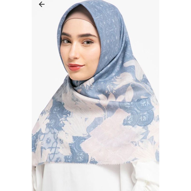 Preloved Buttonscarves Maharani Blue