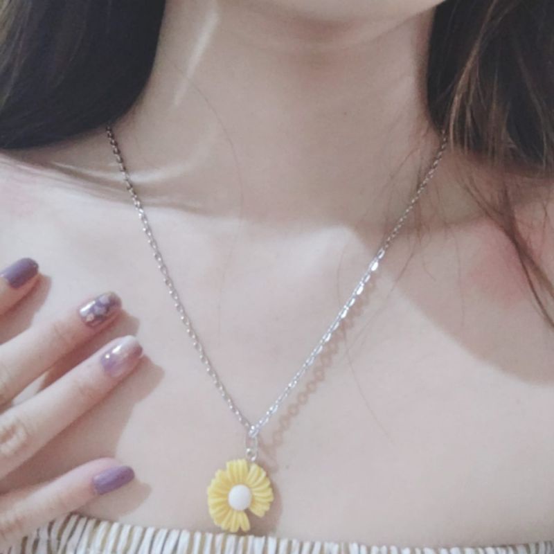 Kalung Korea Rantai Liontin Bunga Daisy Clay Sunflower Flower Korean Necklace