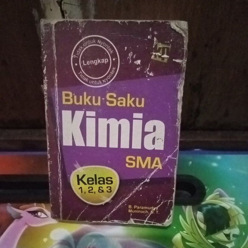 

[ preloved ] buku saku kimia sma