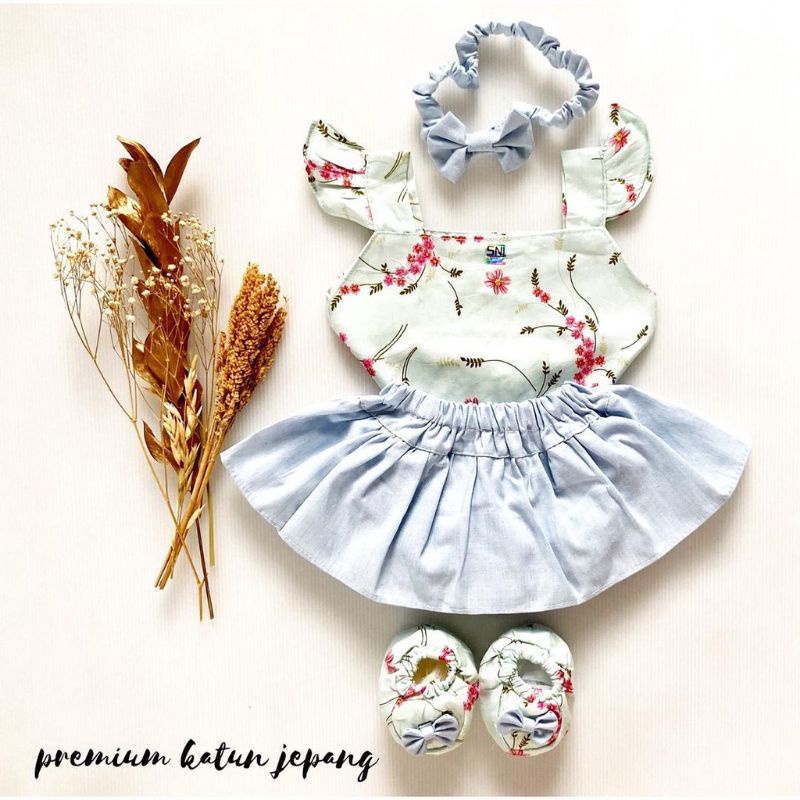 hampers baju bayi perempuan kado baju bayi perempuan paket hadiah kado bayi-Gmpita flower tosqa