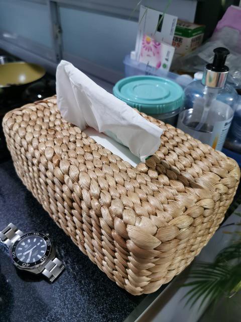 Me&dots - Tempat Tissue Enceng Gondok
