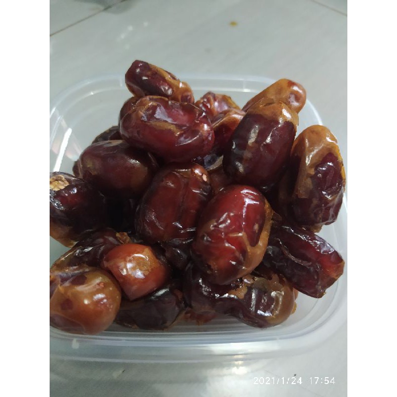 

kurma khalas berat 250gr
