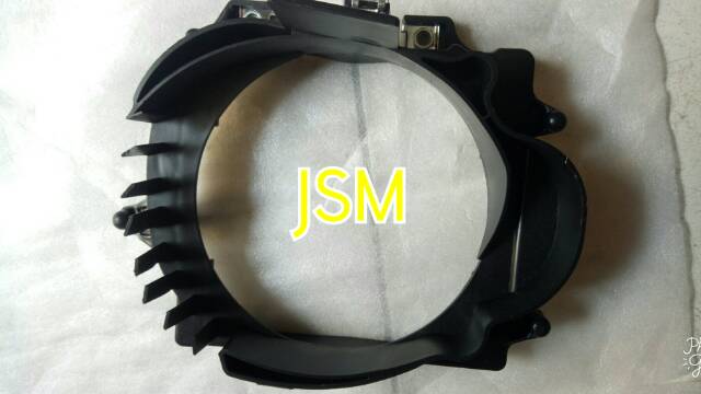 Cover dudukan radiator vario125f1/vario150 led yg lama