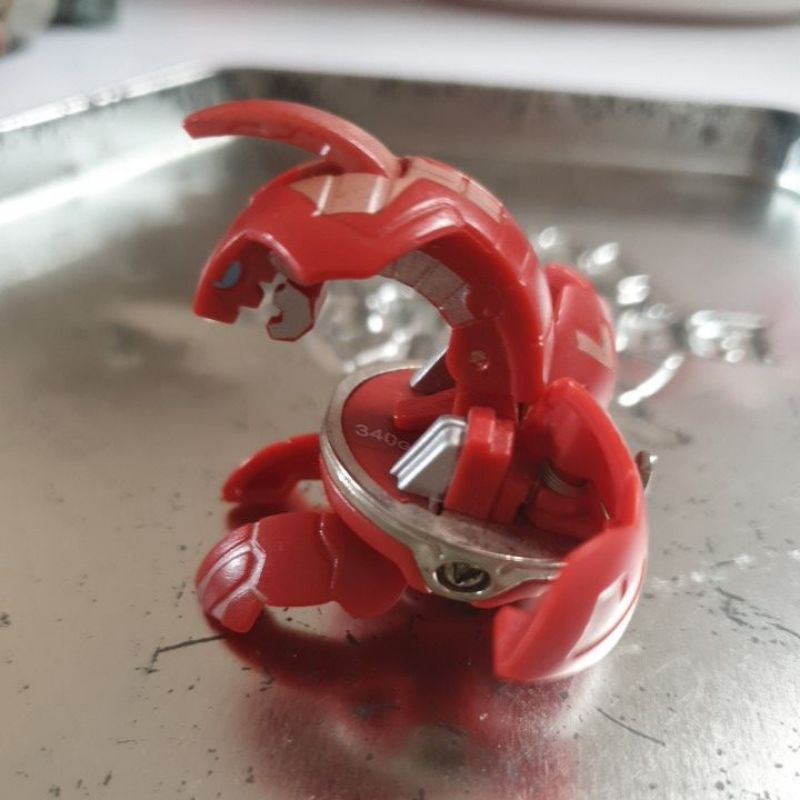 Delta Dragonoid Pyrus Bakugan Original
