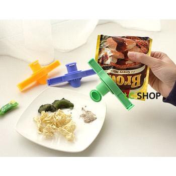 Food Seal Nozzle Cap Clip Penjepit Capit Sealer Makanan RIngan Snack Plastik Jepitan Corong Dapur On