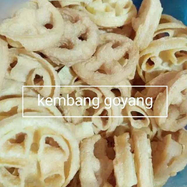 

kue kembang goyang