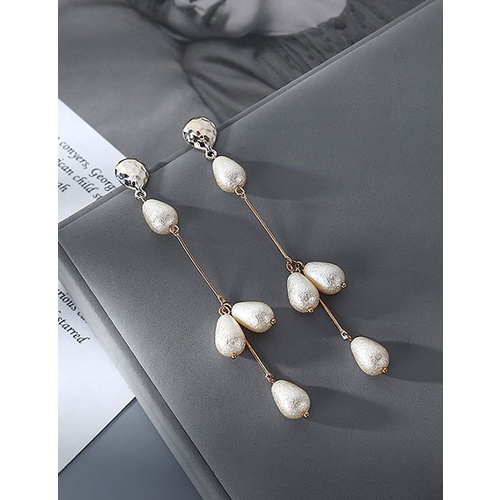 LRC Anting Tusuk Fashion White Long Fringe Pearl Irregular Concave Alloy Stud Earrings Y63794