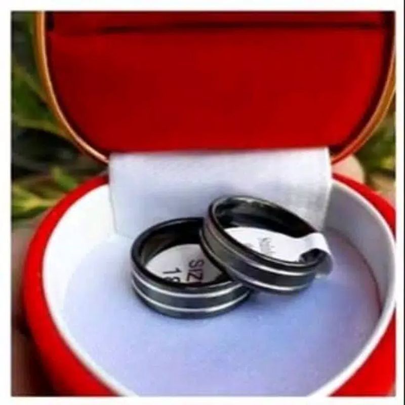 4s Grosir Solo || Cincin Titanium Hitam motif 2 garis Silver Anti Karat &amp; Luntur Cocok utk Pria dan Wanita