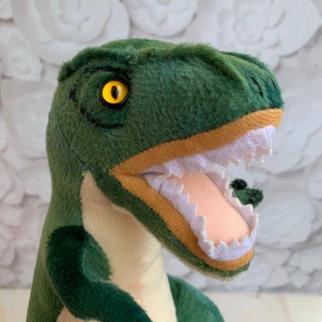 BONEKA DINOSAURUS TREX TYEREX MEDIUM 30x30 CM