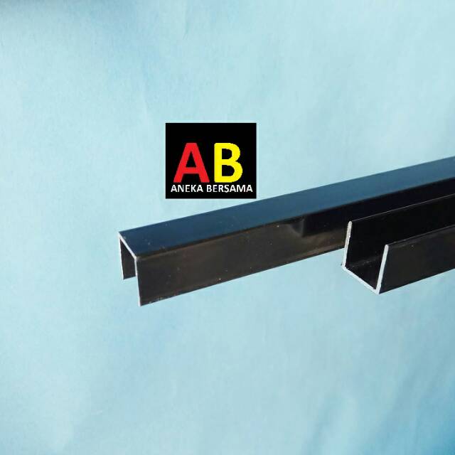 Lis U Aluminium 12mm x 12mm x 12mm BLACK