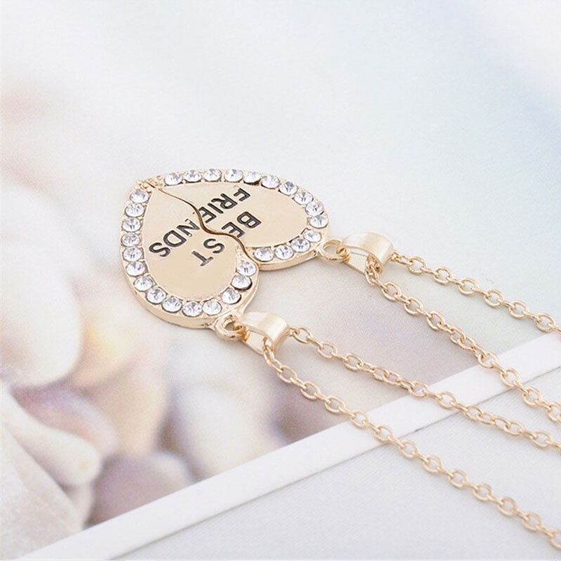 Kalung Rantai Dengan Liontin Hati Motif Tulisan Best Friends Untuk Wanita