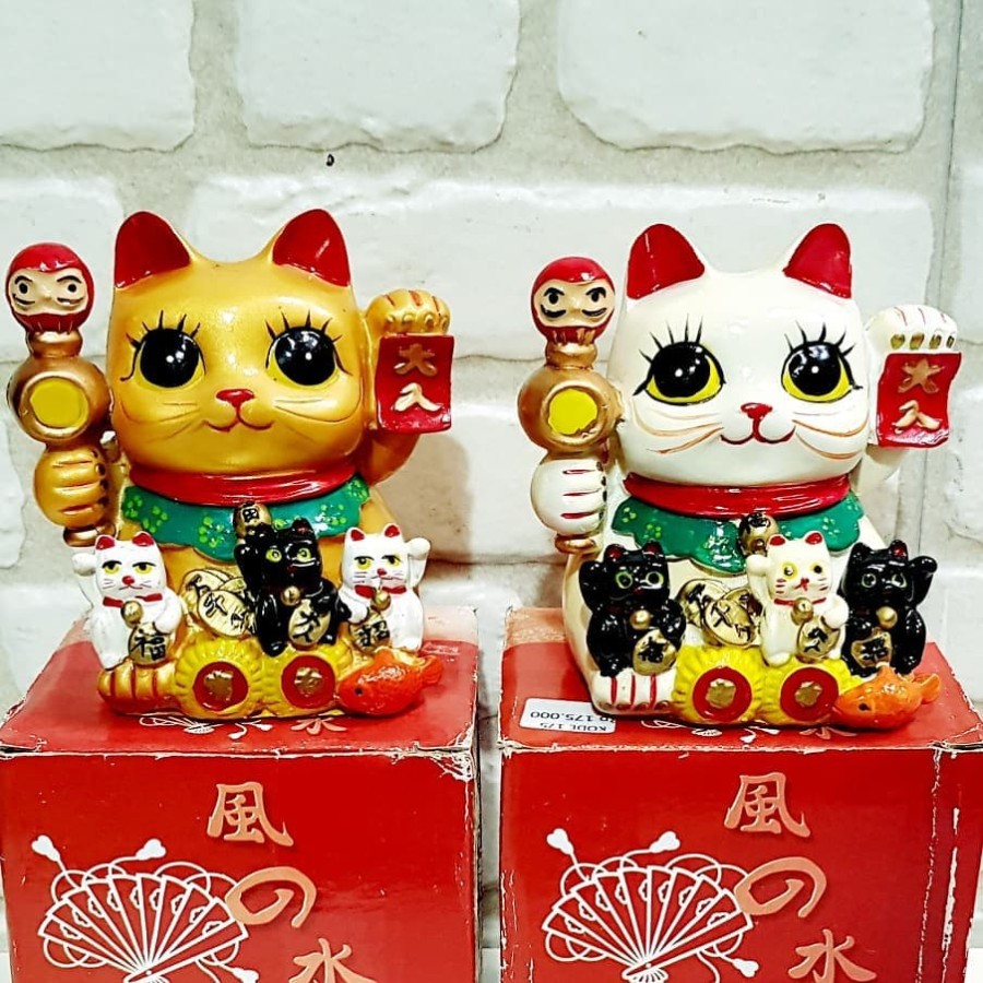 CELENGAN KUCING MANEKI NEKO LUCKY CAT GOLD PIGGY BANK