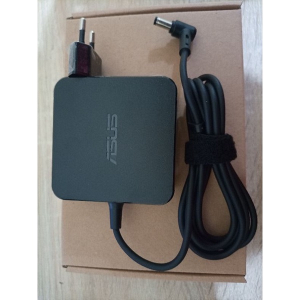 Adaptor Charger Laptop Asus A450A A450C A450CA A450L A550A A550C